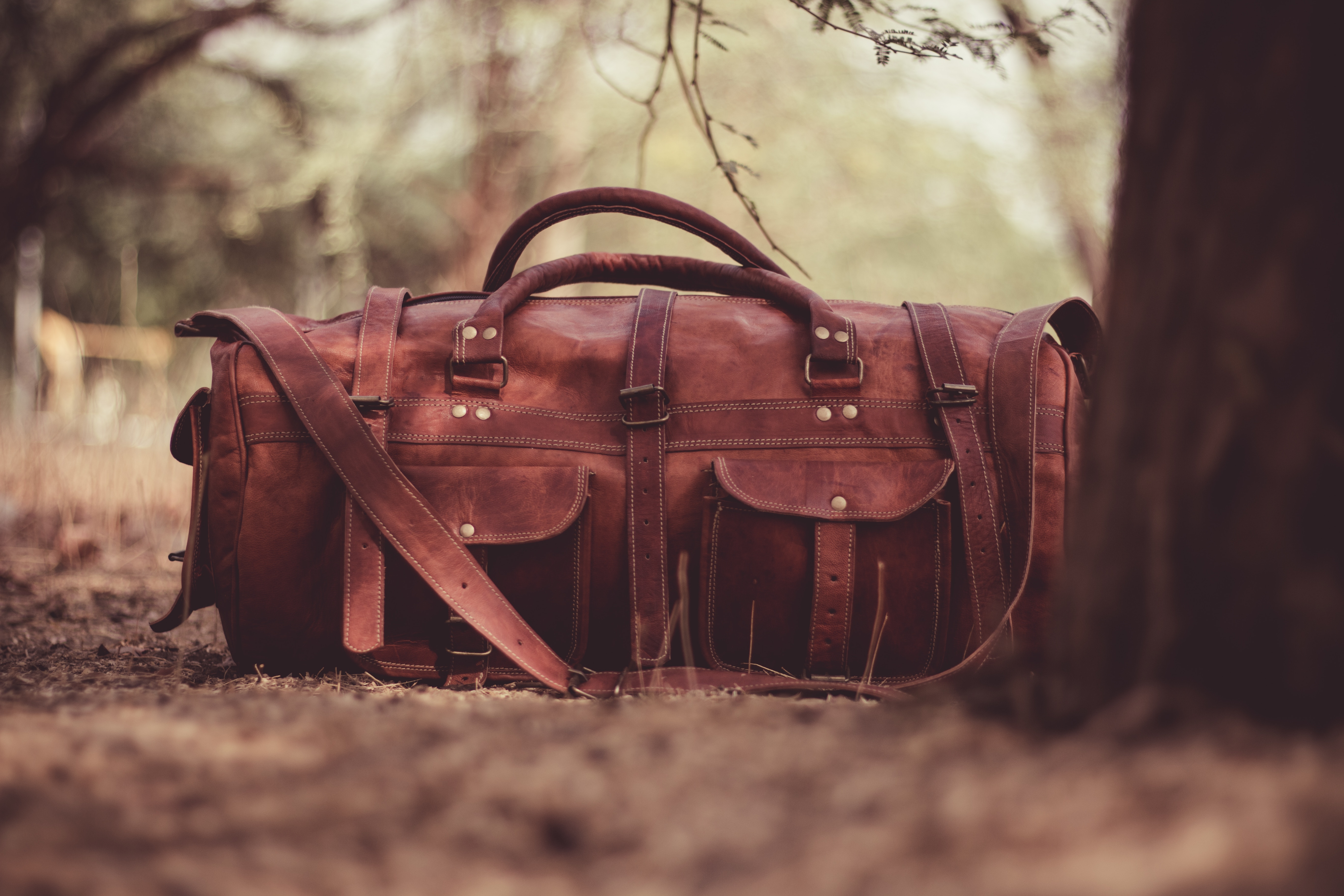 harsh-jadav-163197-unsplash valise.jpg