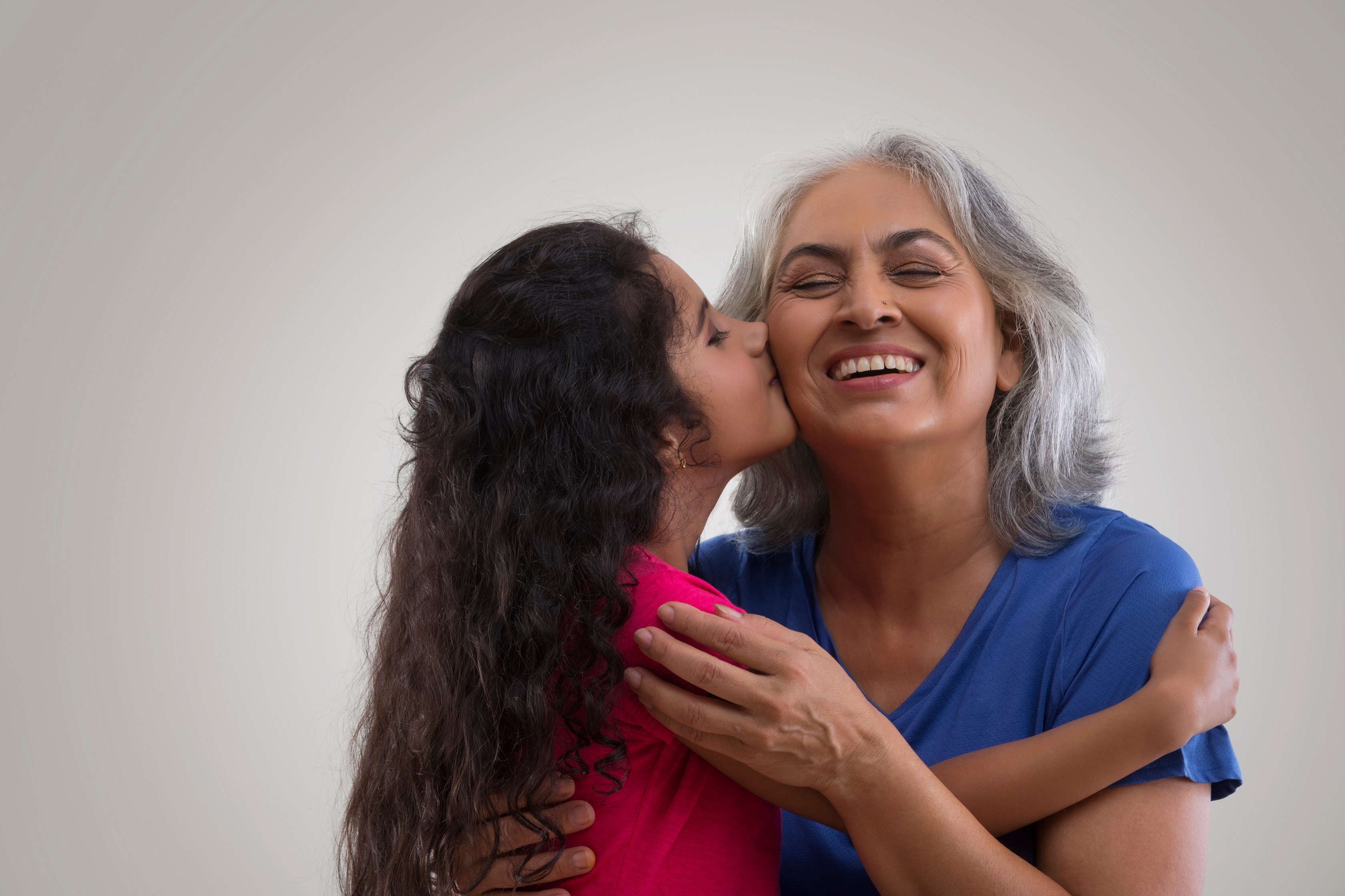 Une fille et sa grande-mère