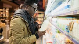 Media Name: Fotolia_183112308_Etiquetage alimentaire.jpg