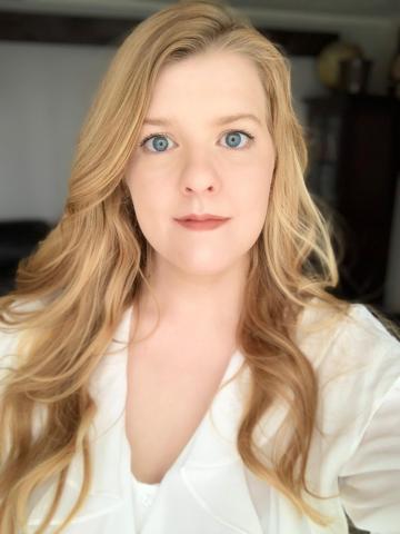Mme Chloé Quirion
