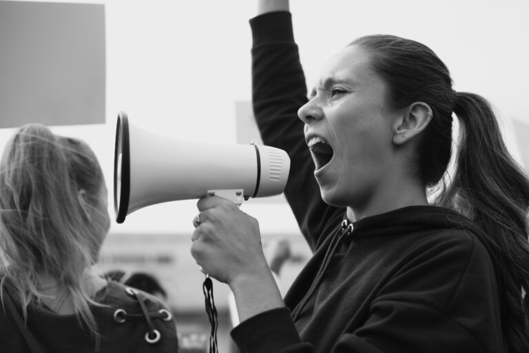 Liberté d’expression : peut-on vraiment tout dire?