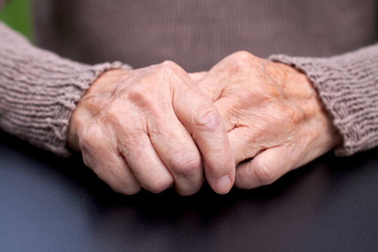 Maltraitance des personnes aînées