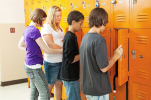 Fouilles dans les écoles : quels sont tes droits?